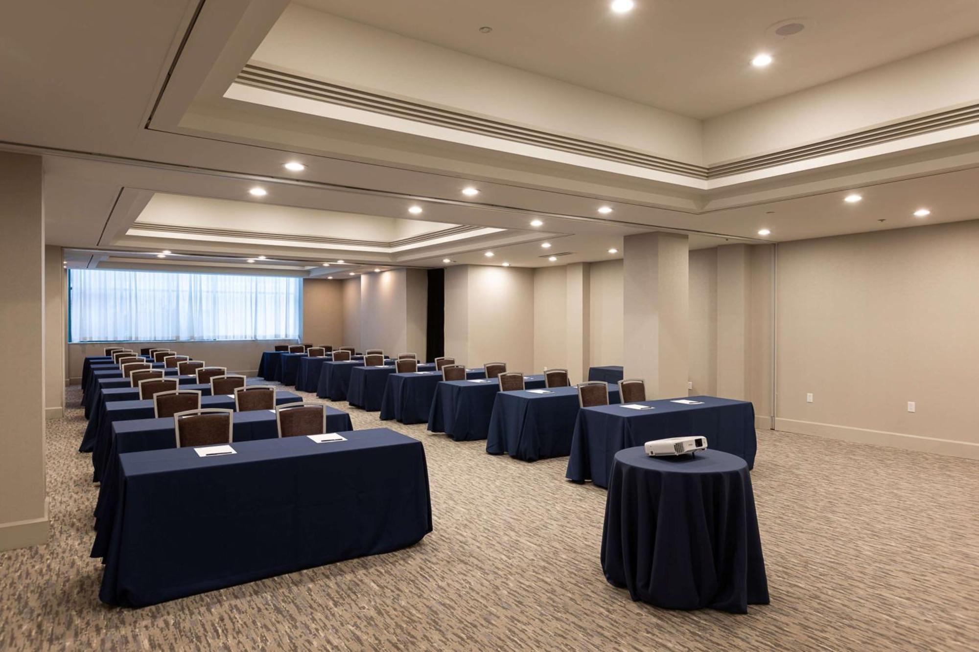 Inn At The Colonnade Baltimore - A Doubletree By Hilton Hotel Exteriör bild