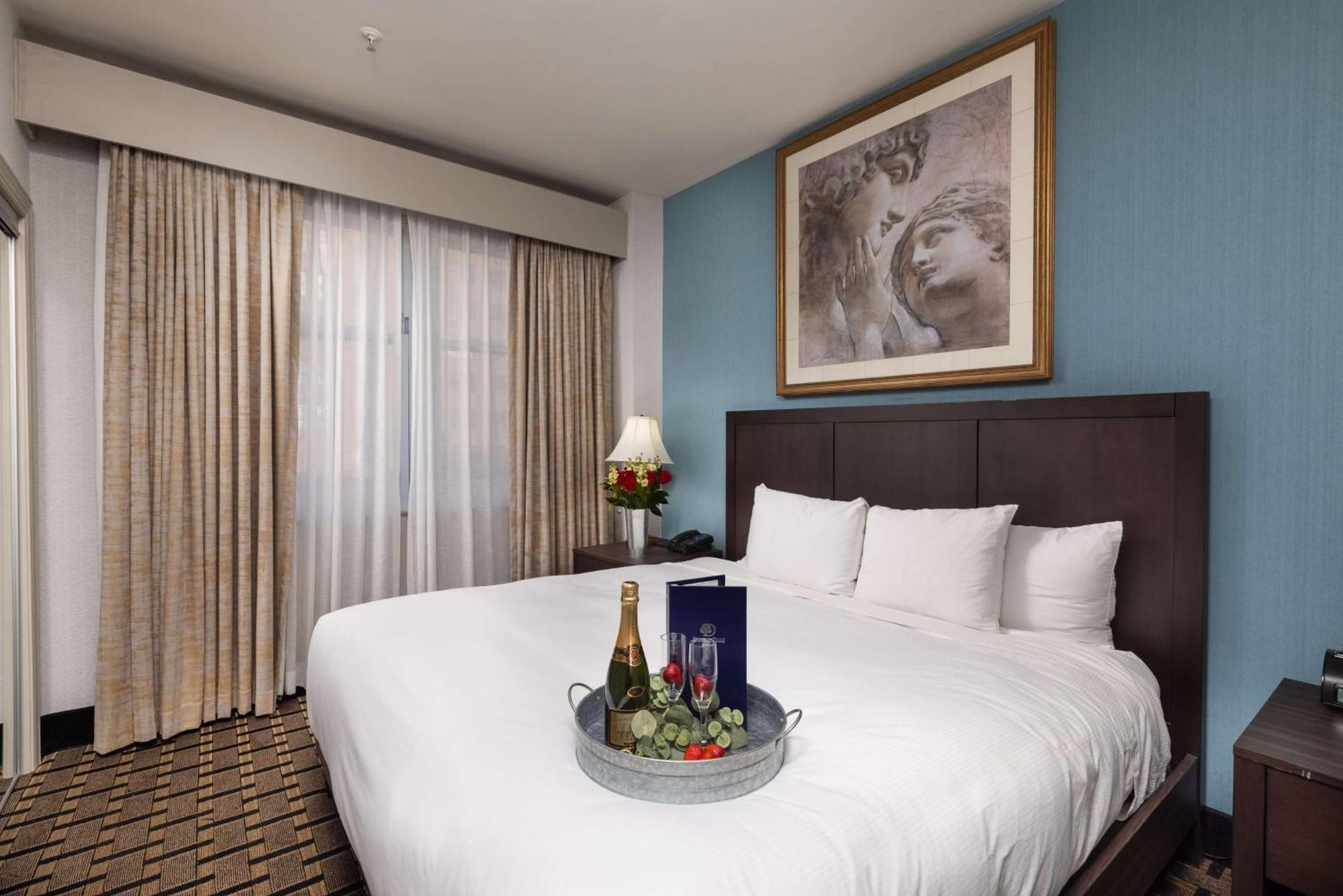 Inn At The Colonnade Baltimore - A Doubletree By Hilton Hotel Exteriör bild