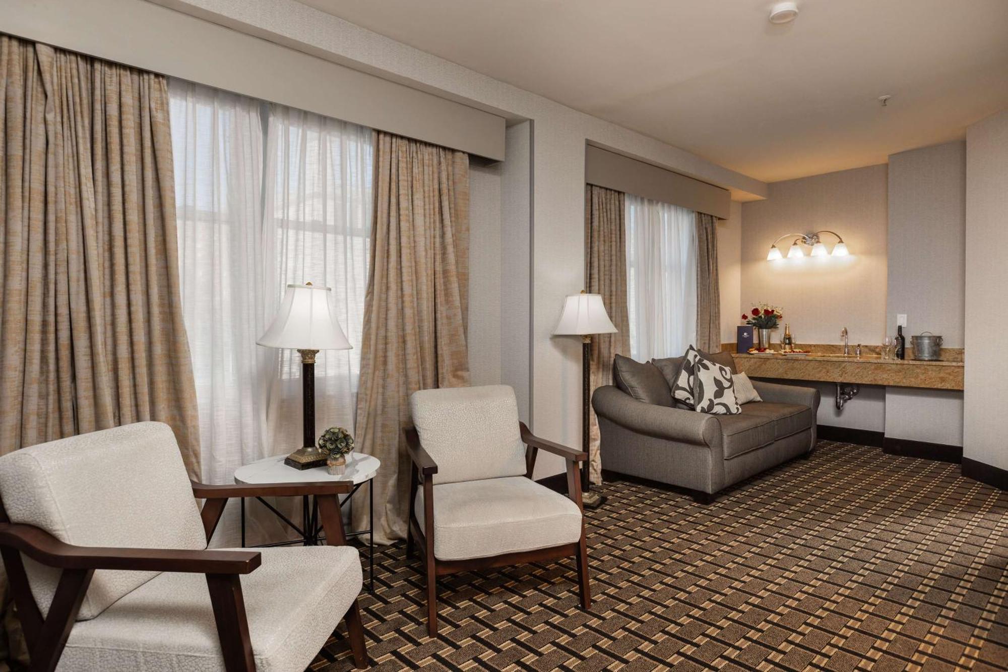 Inn At The Colonnade Baltimore - A Doubletree By Hilton Hotel Exteriör bild