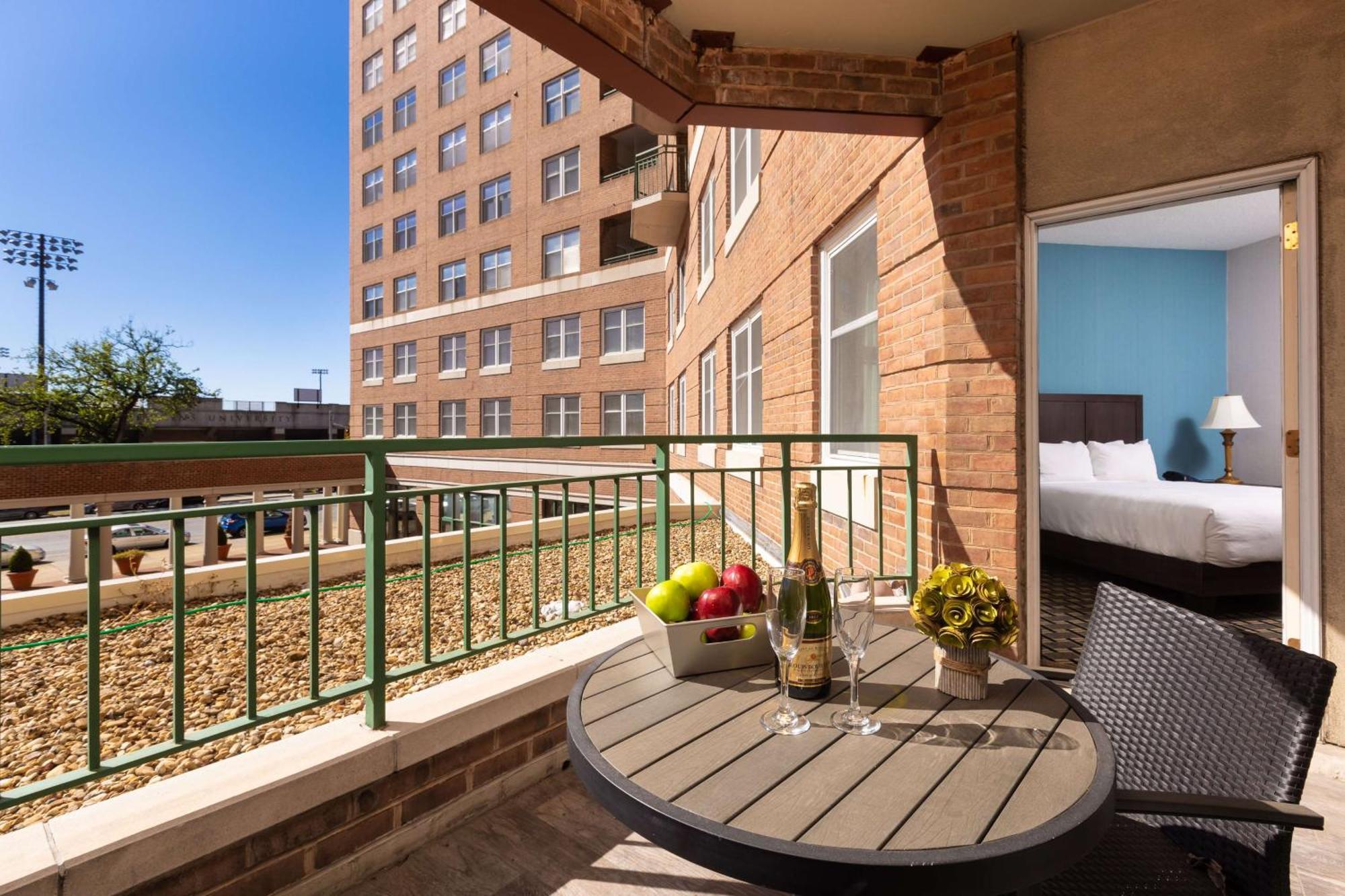 Inn At The Colonnade Baltimore - A Doubletree By Hilton Hotel Exteriör bild